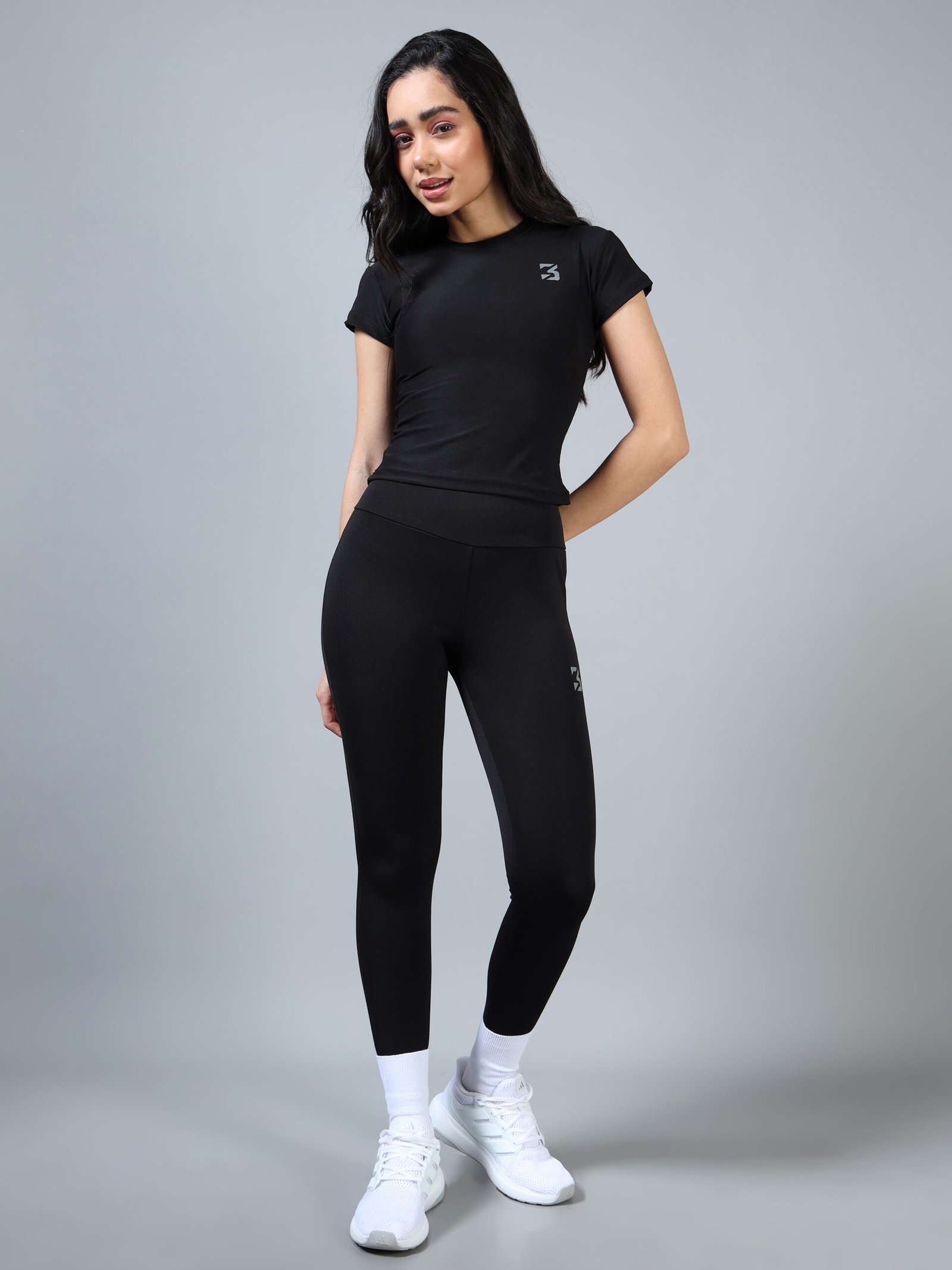 FITTED SPORTS T-SHIRT - Image 3