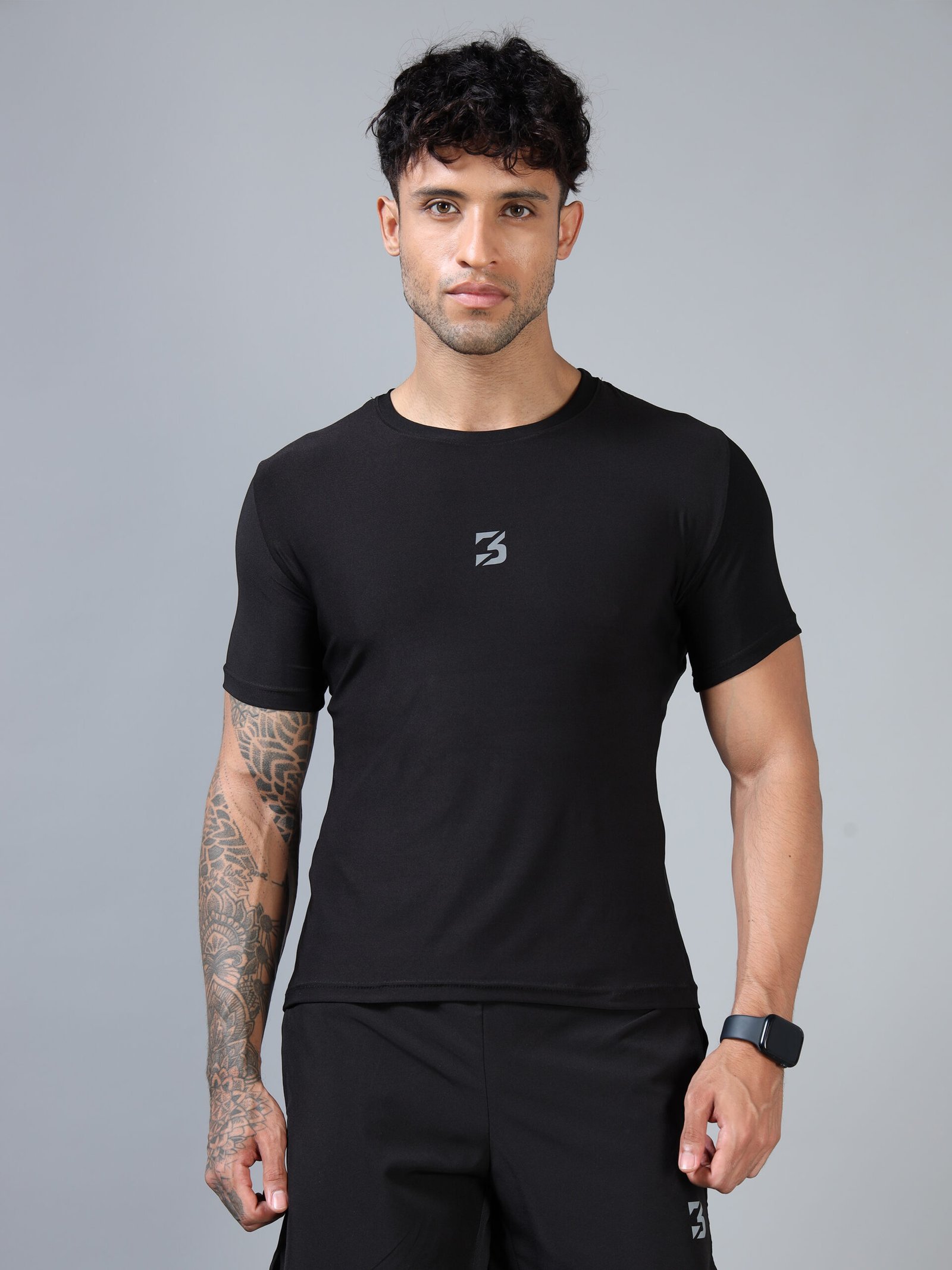 COMPRESSION T-SHIRT